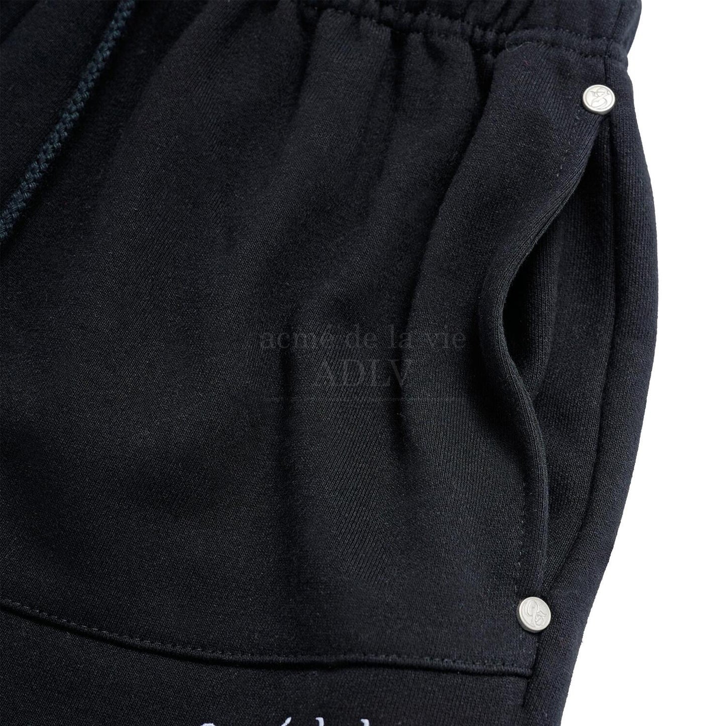 ADLV Basic Logo Needlework Short Pants Black