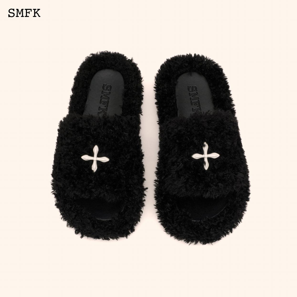 SMFK Compass Woolly Black Velvet Slippers