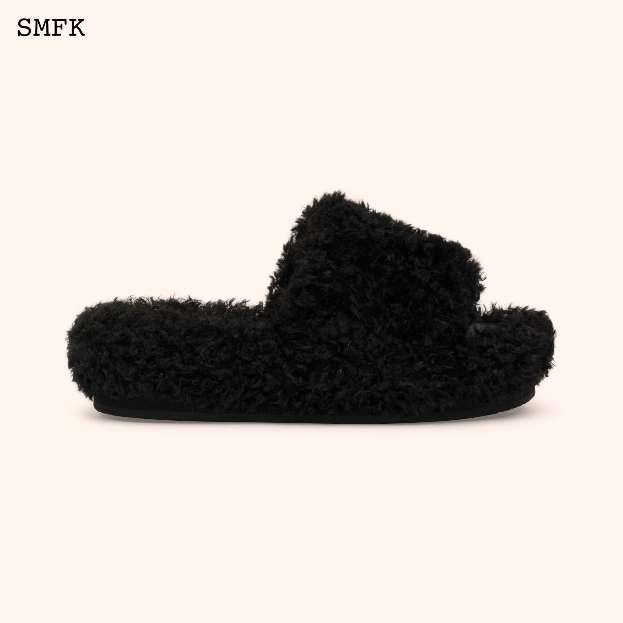 SMFK Compass Woolly Black Velvet Slippers