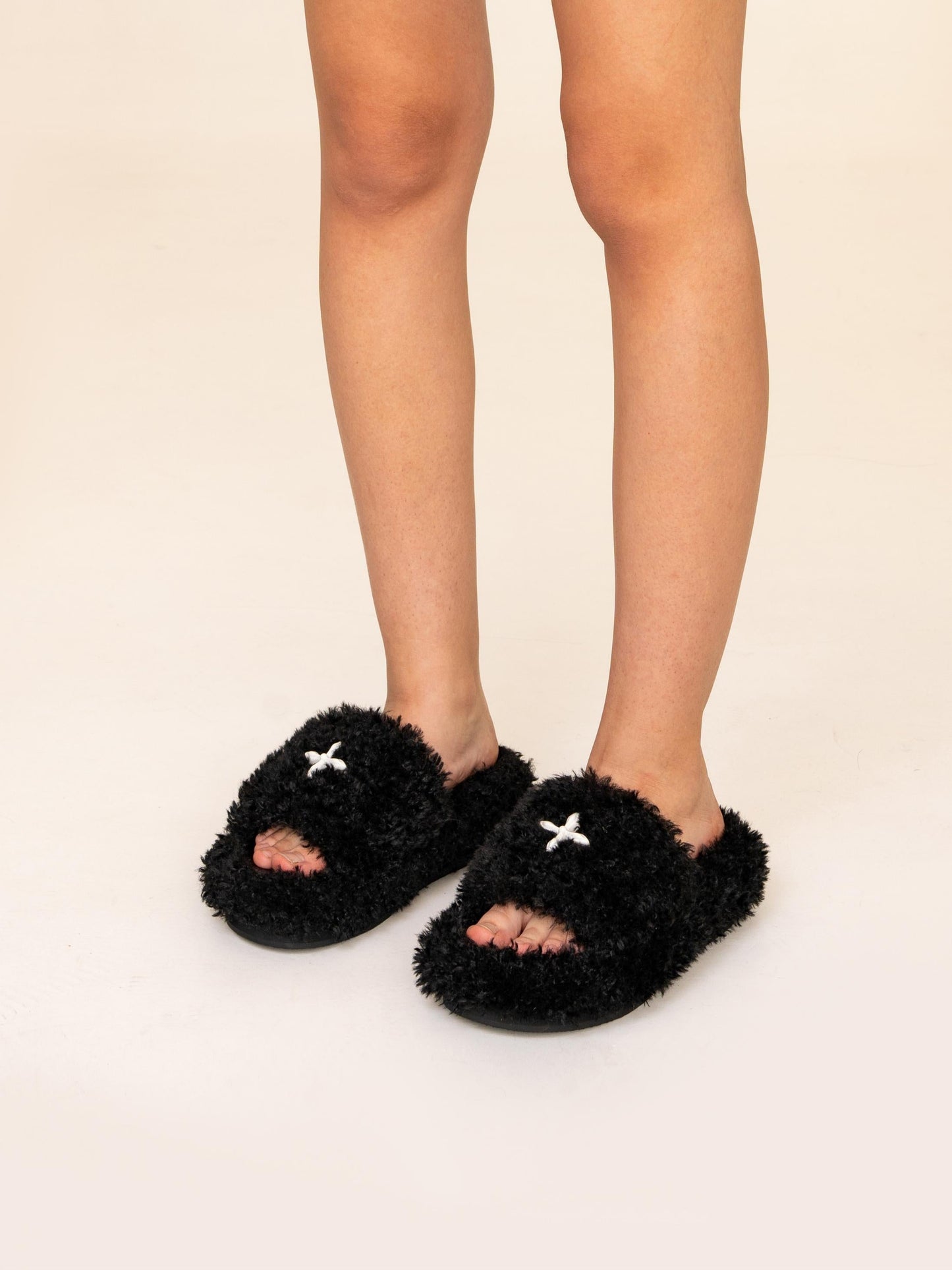 SMFK Compass Woolly Black Velvet Slippers